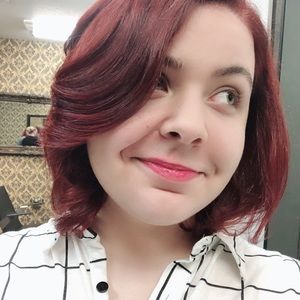 Meet your Posher, Alexis